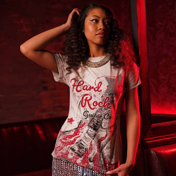 0886676814666_Model-1