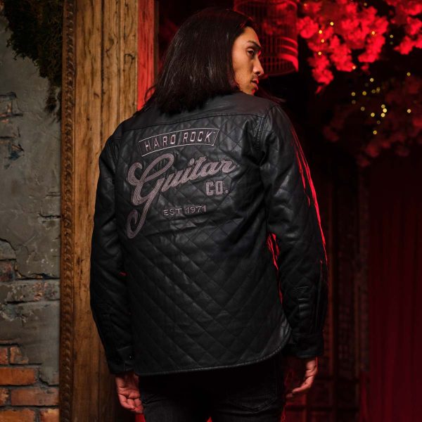 0886676832752_Model-1