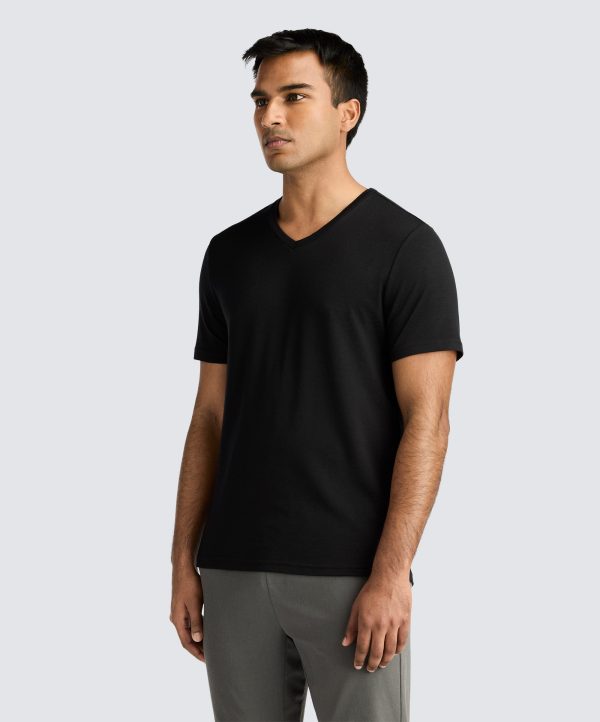 Unbound-Merino-Men-Merino-V-Neck-T-Shirt-black-1.jpg